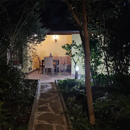 公寓 Cozy Place 布尔加斯