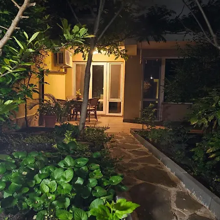 公寓 Cozy Place 布尔加斯